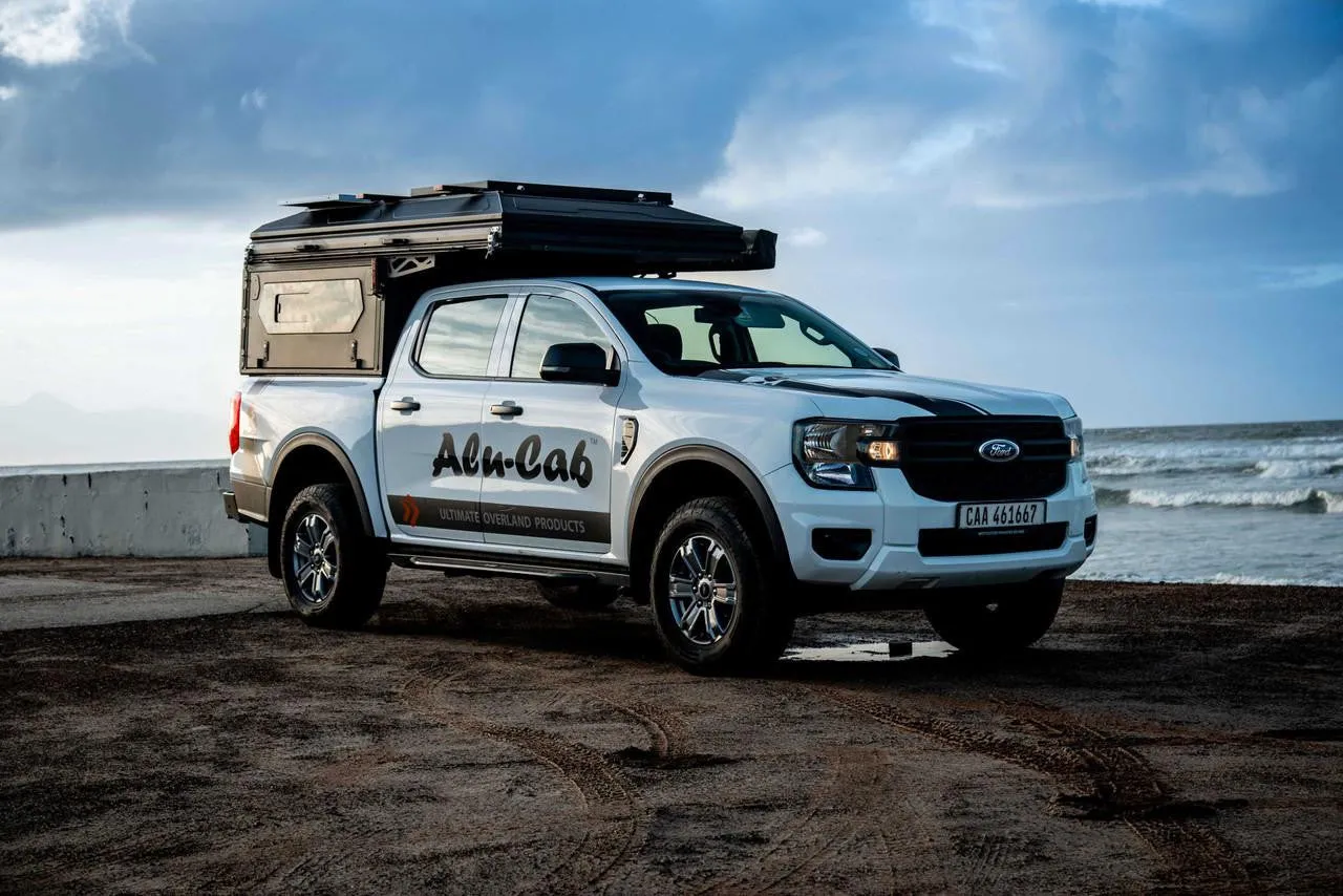 Alu-Cab ModCAP Camper