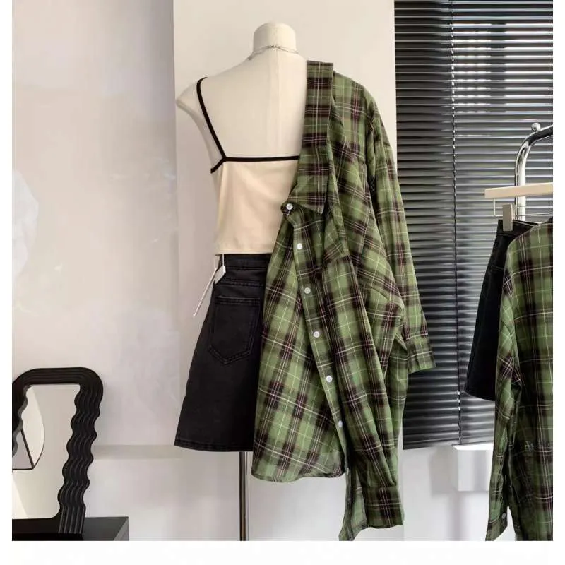 Lanfubeisi grunge outfits Women's White and Green Plaid Shirt, Large Loose Plaid Coat for Spring and Summer