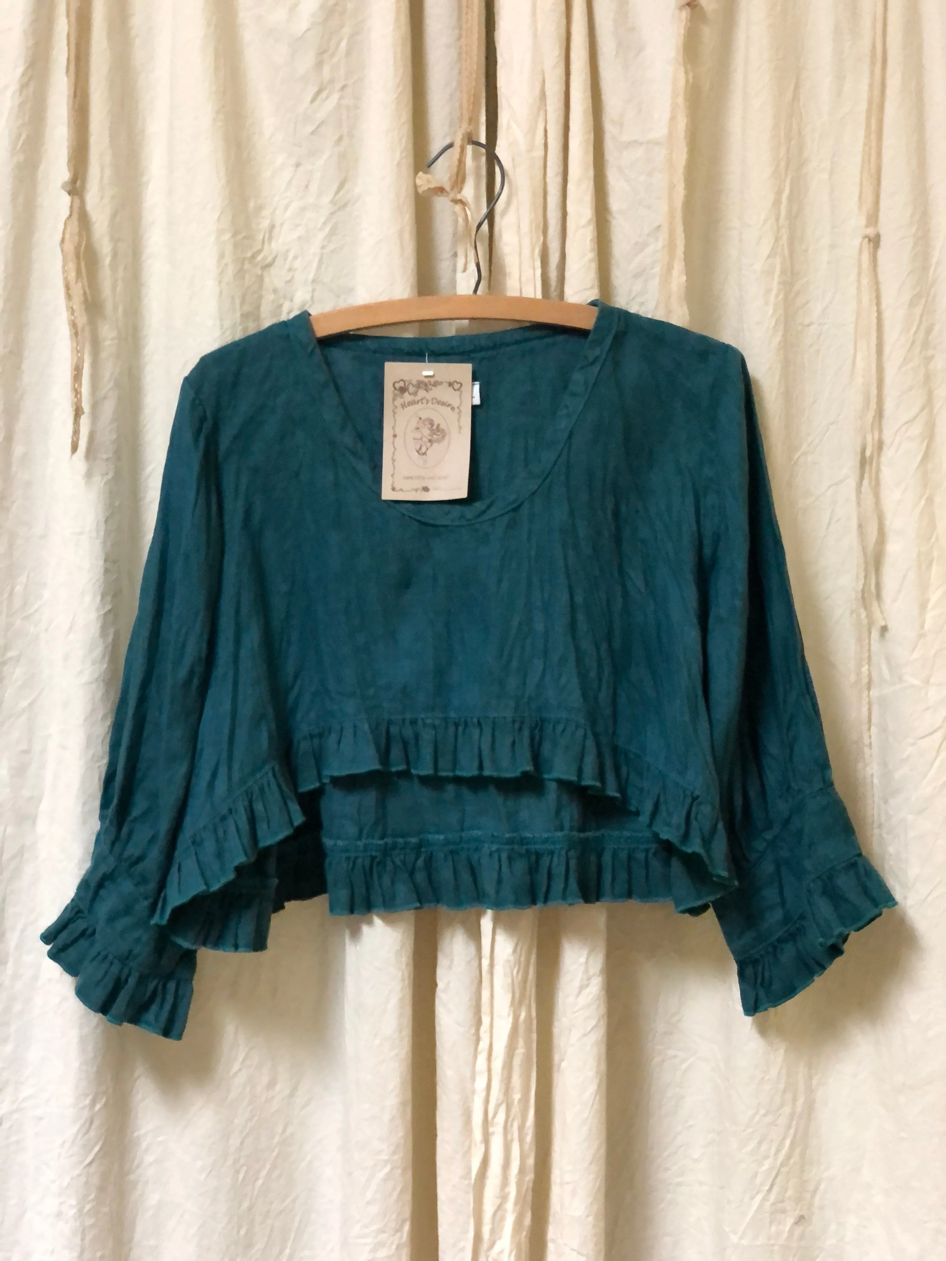 Over Shrug Top in Linen, USA