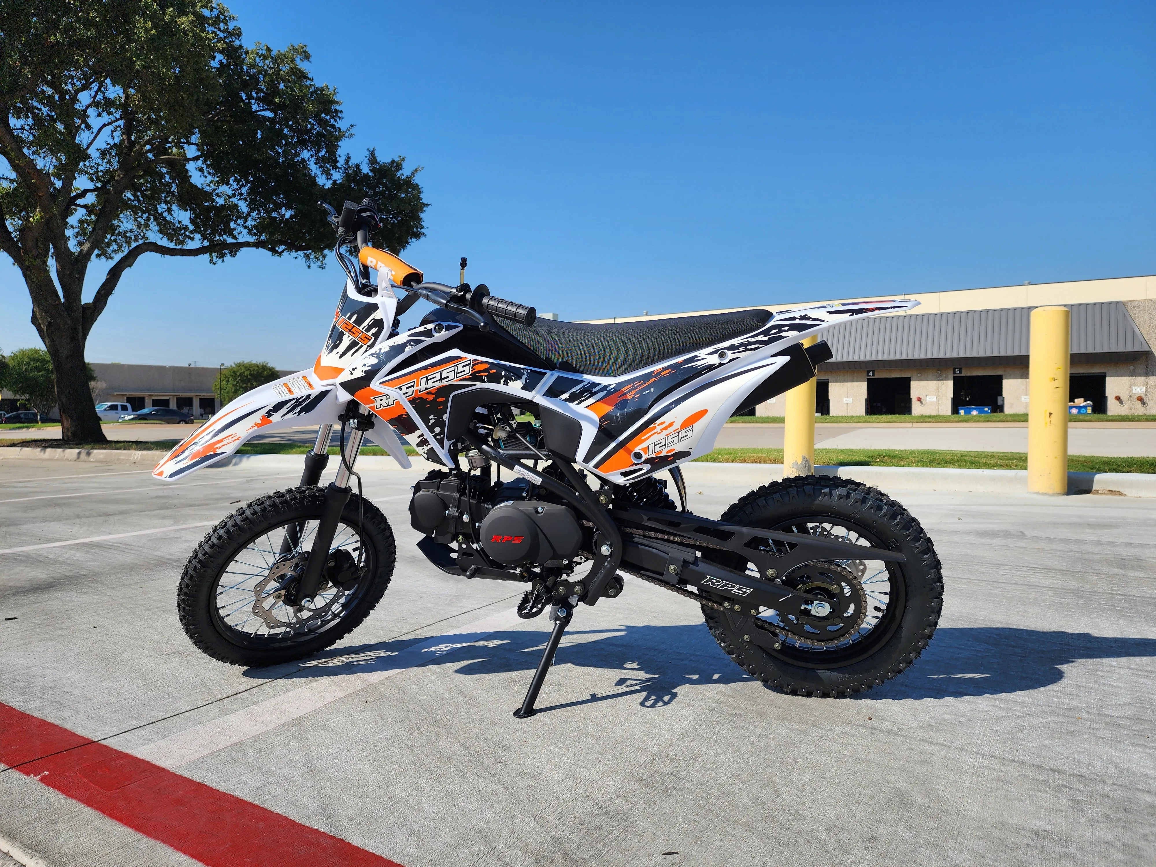 RPS125S Off Road Dirt Bike, Manual Trans, 14" front Tire 32" seat Height, Disk Brakes